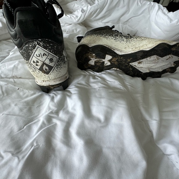 Football cleats 11.5 - Picture 2 of 2